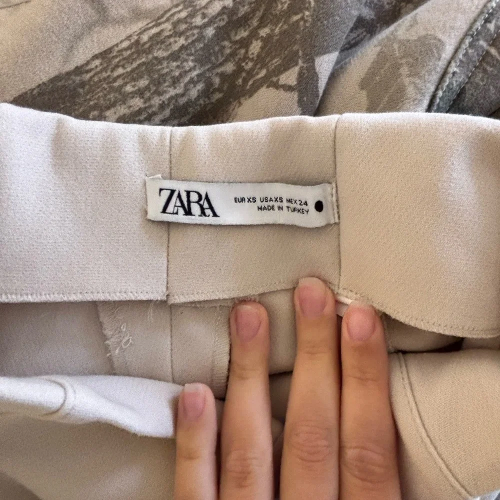 Zara Cream Wide-Leg Pants - Picture 3 of 4